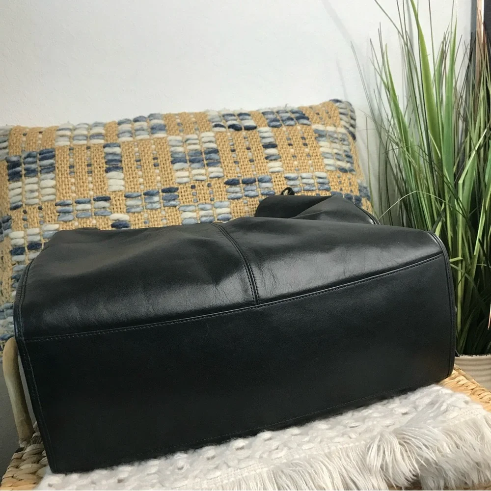 COACH MADISON CARLYLE SMOOTH LEATHER SHOULDER BAG